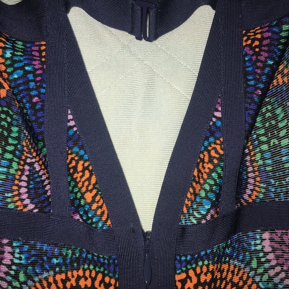 BEBE Pattern bandage dress ✨✨✨ - Picture 6 of 6